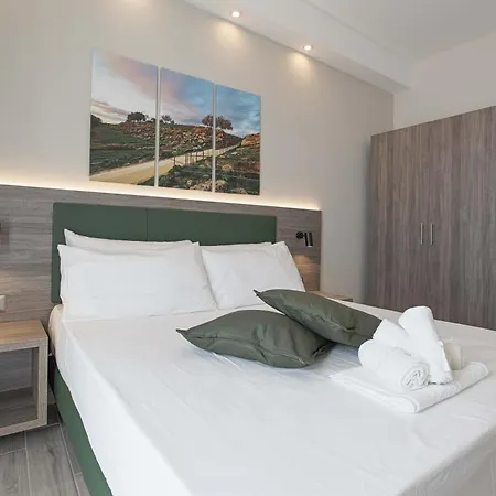 Konukevi Sikelia 3*